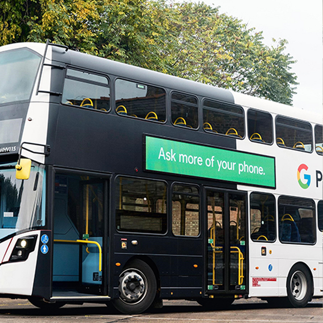 Pantallas LED m&oacute;viles montadas en veh&iacute;culos
